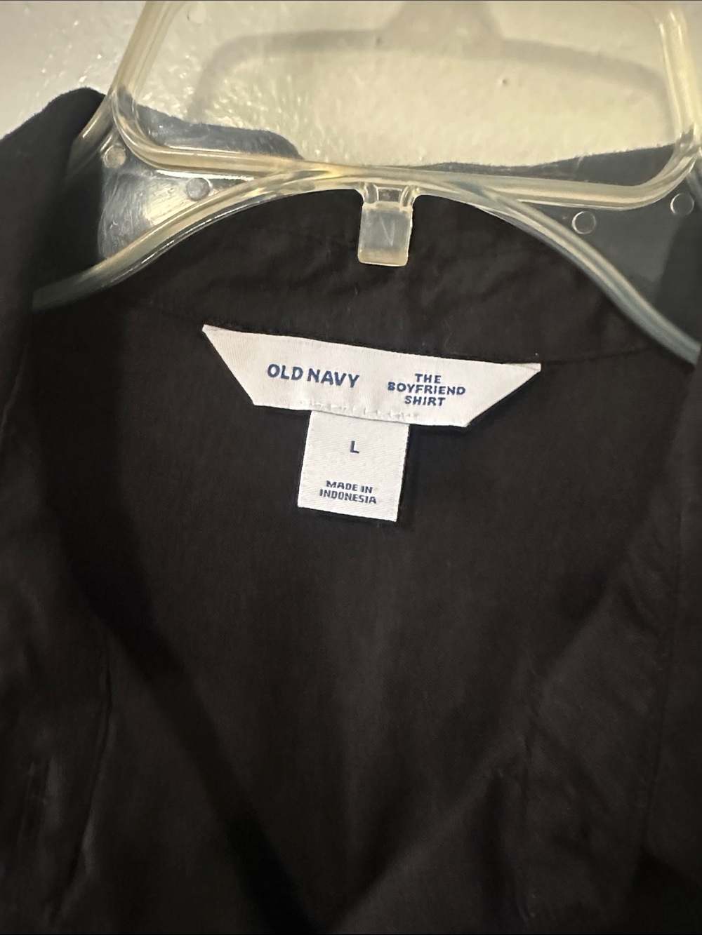 Old Navy boyfriend Button Down Shirt - Picture 3 of 8